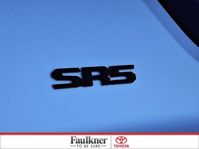 Used 2025 Toyota 4Runner SR5 AWD/4WD image 30