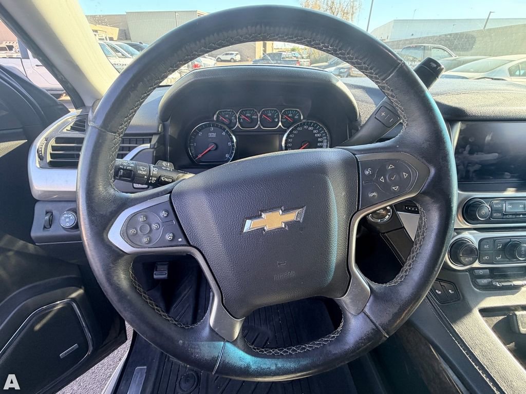 Used 2015 Chevrolet Suburban LT w/ Luxury Package AWD/4WD image 11