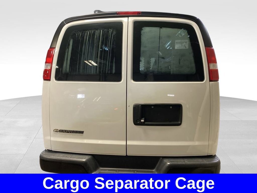Used 2019 Chevrolet Express 2500 w/ Driver Convenience Package image 5