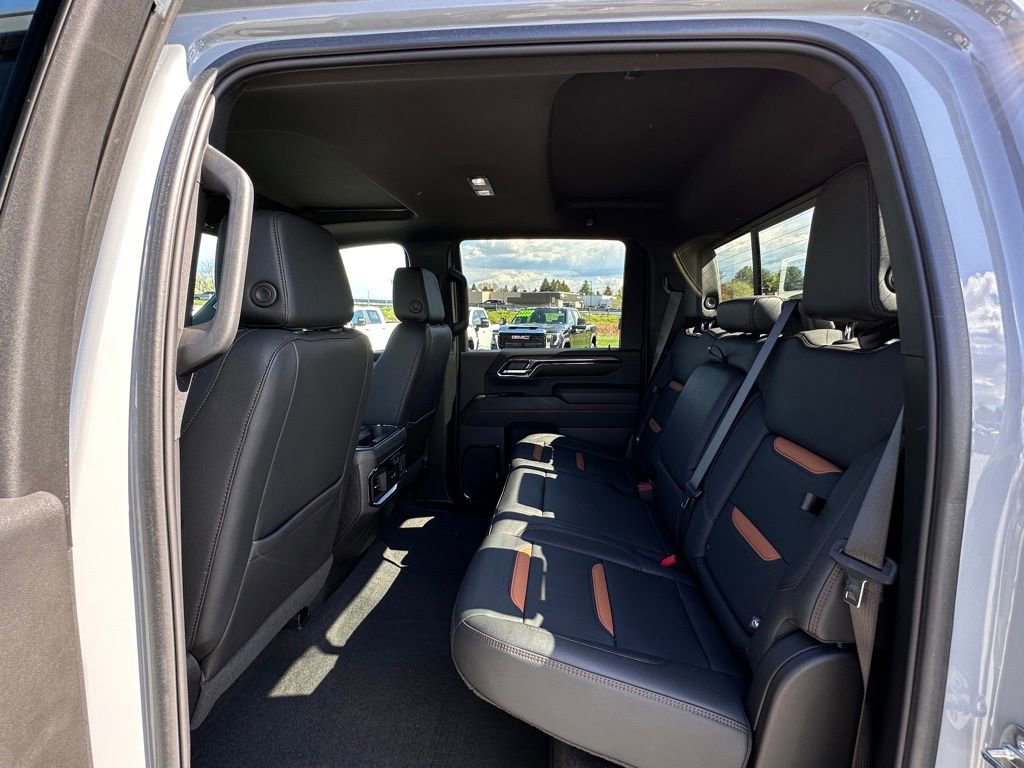Used 2024 GMC Sierra 2500 AT4 w/ AT4 Premium Plus Package AWD/4WD image 25