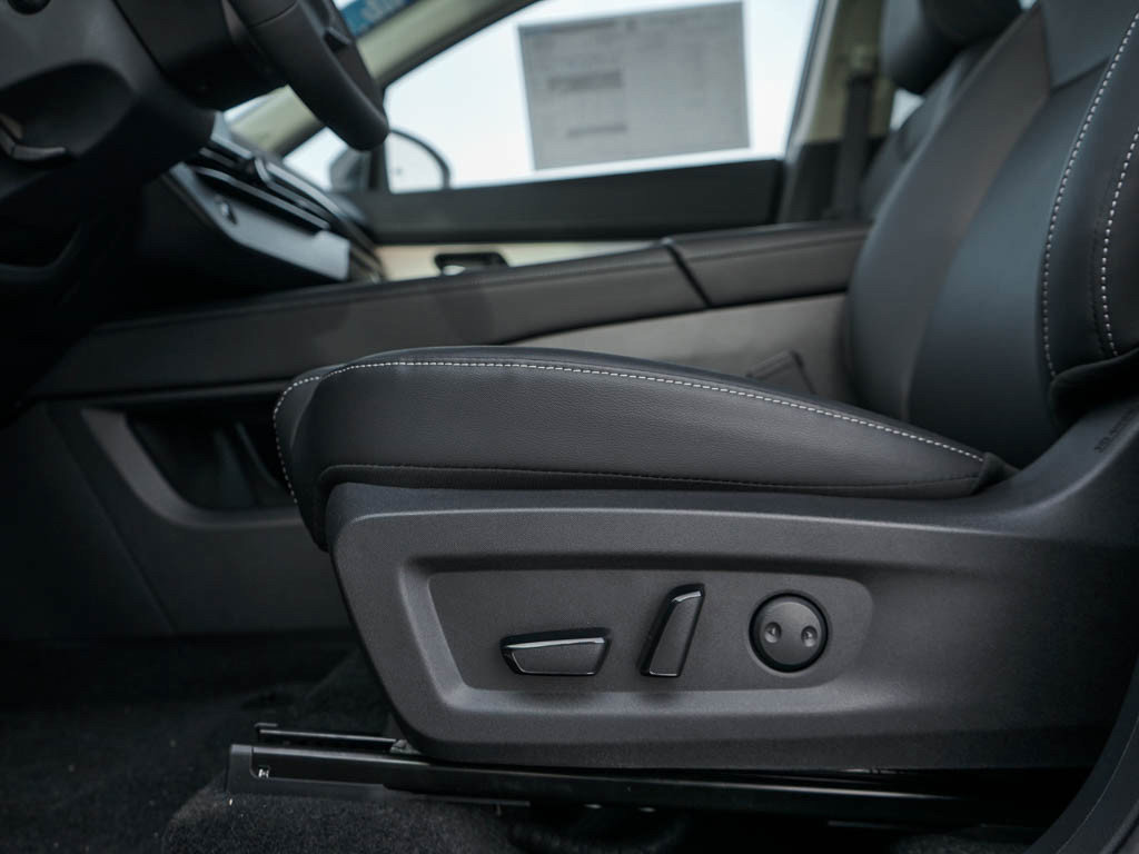 New 2025 Nissan Murano SL image 18