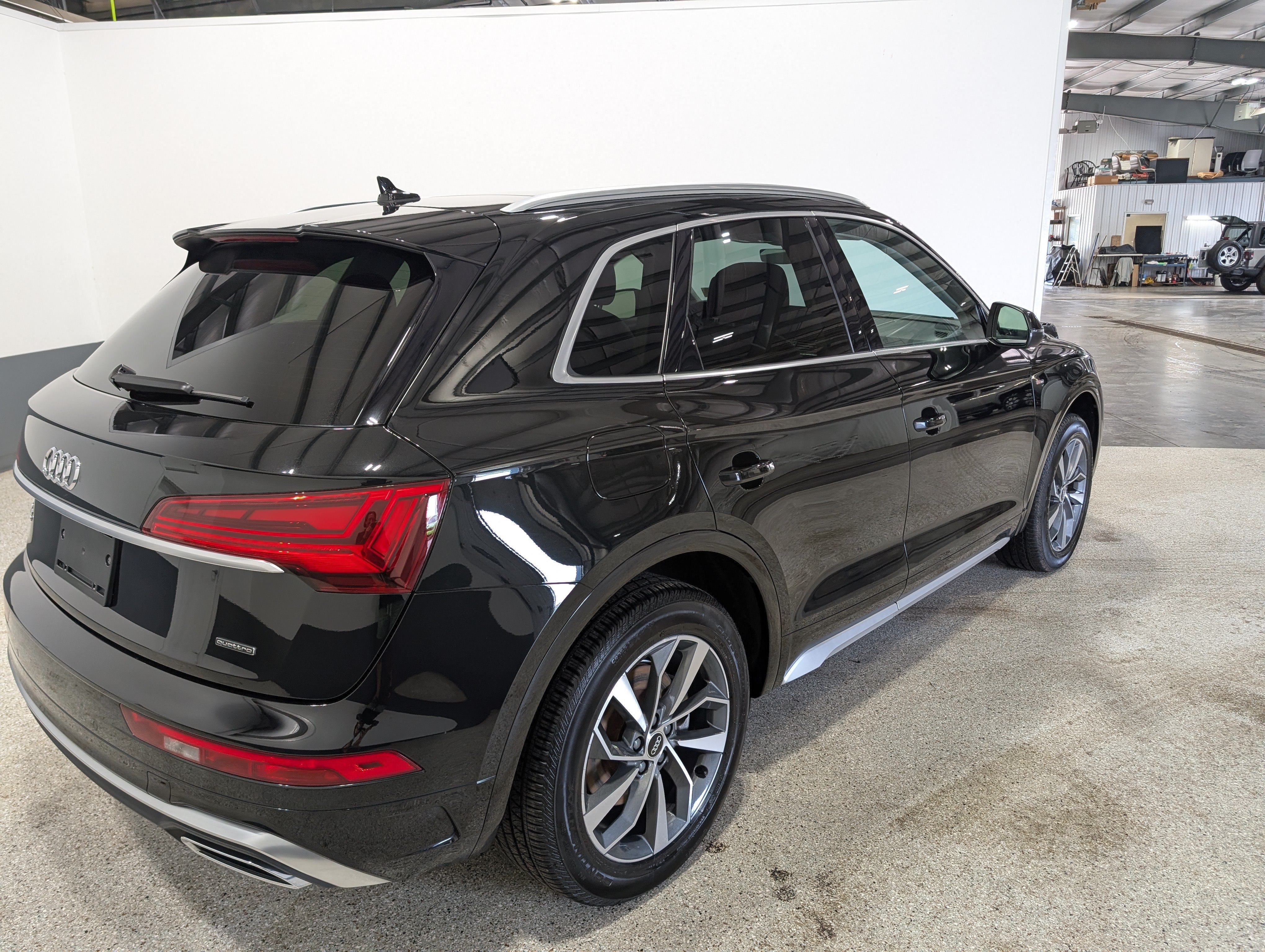 Used 2022 Audi Q5 2.0T Premium Plus AWD/4WD image 3