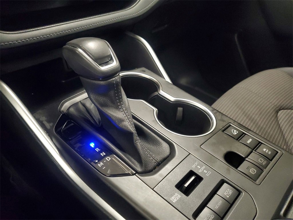 Certified 2023 Toyota Highlander LE image 29