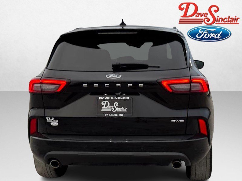 Used 2023 Ford Escape ST-Line Elite w/ Premium Technology Package AWD/4WD image 8