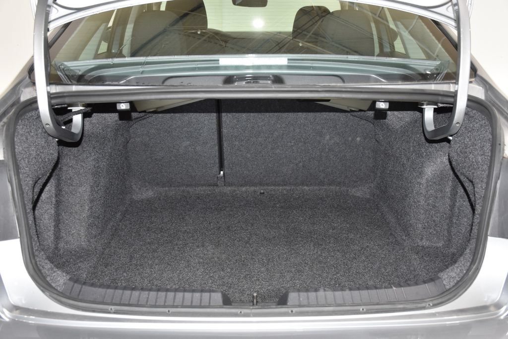 Used 2024 Volkswagen Jetta S FWD image 30