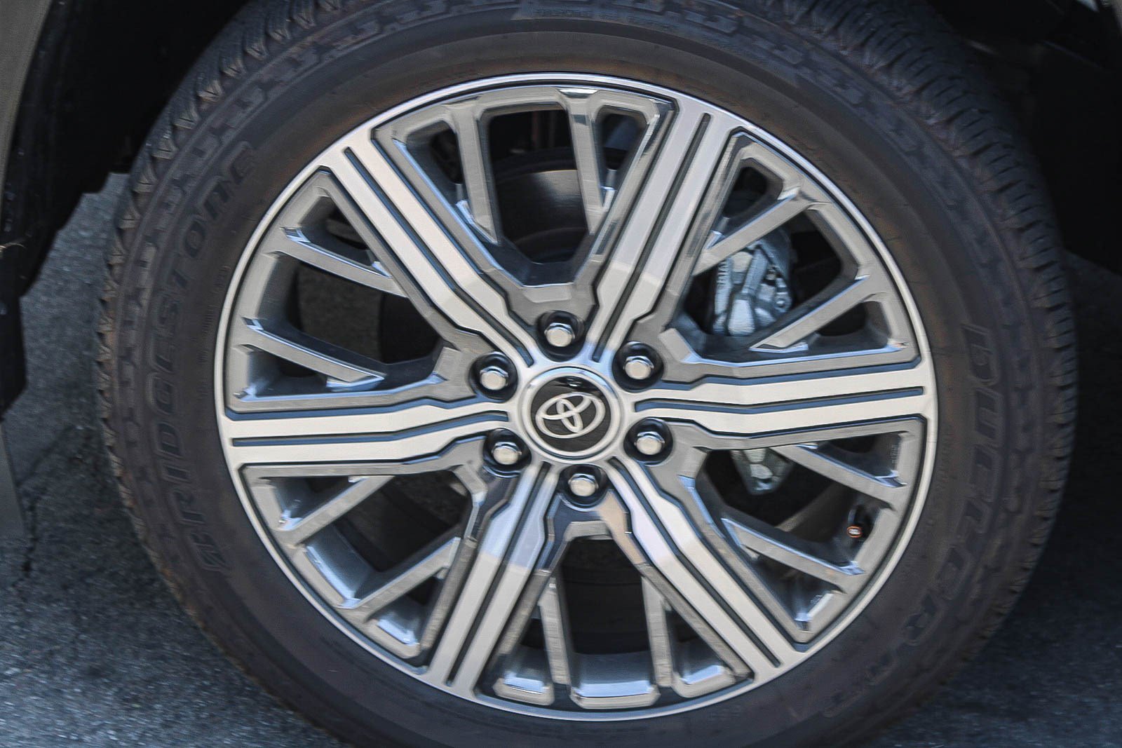 Used 2024 Toyota Sequoia Capstone AWD/4WD image 12