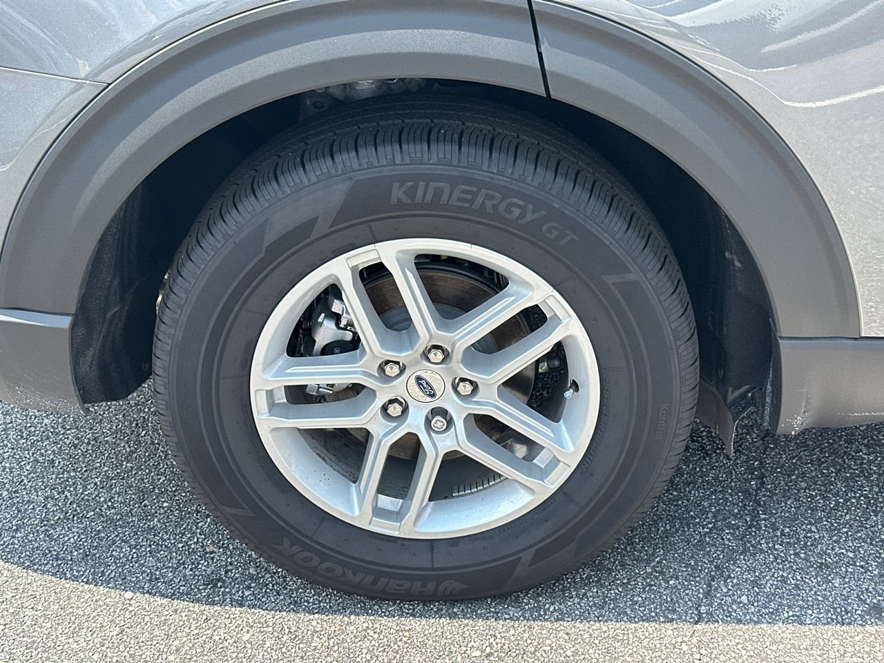 New 2026 Ford Explorer Active w/ Active Comfort Package RWD image 17