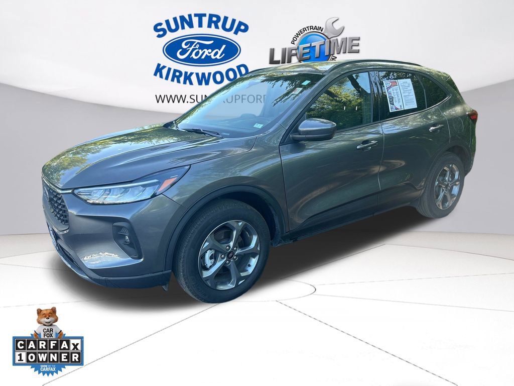 Used 2025 Ford Escape ST-Line Select AWD/4WD image 1