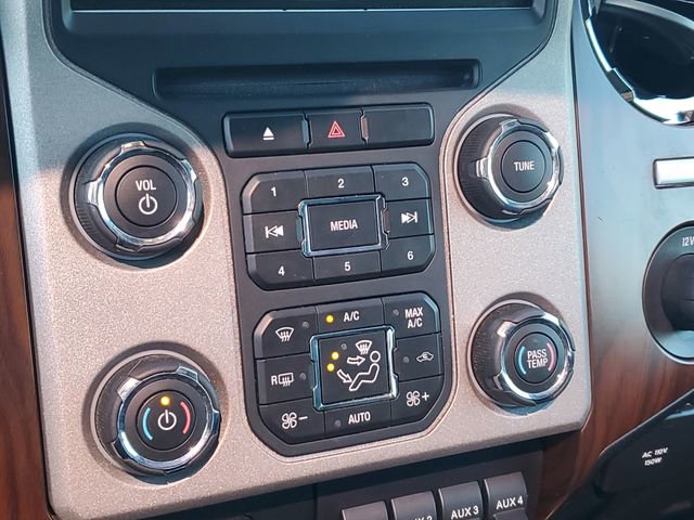 Used 2015 Ford F250 Lariat w/ Lariat Ultimate Package AWD/4WD image 17