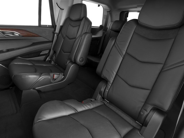 Used 2016 Cadillac Escalade Luxury AWD/4WD image 16