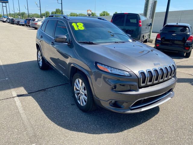 Used 2018 Jeep Cherokee Overland AWD/4WD image 37