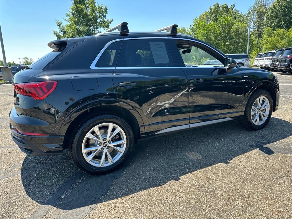 Used 2023 Audi Q3 2.0T Premium Plus w/ Premium Plus Package AWD/4WD image 15