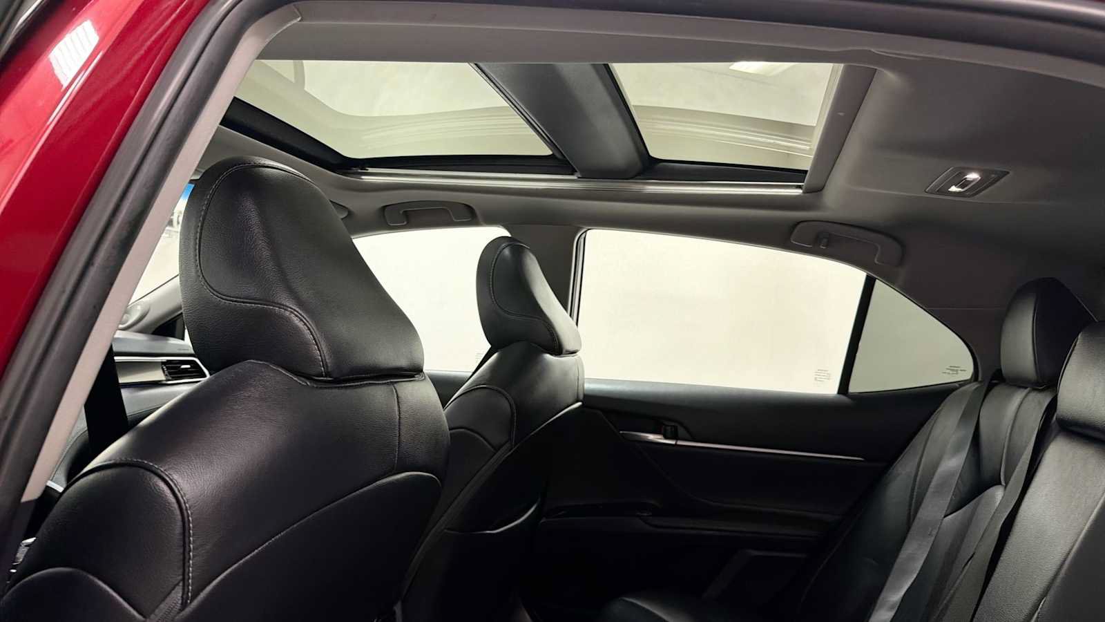 Certified 2018 Toyota Camry XSE w/ Driver Assist Package FWD image 24
