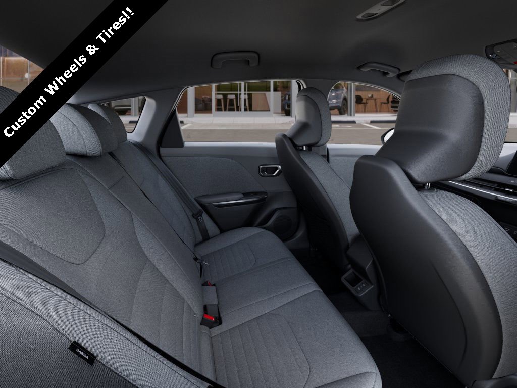 New 2025 Kia K4 EX image 18
