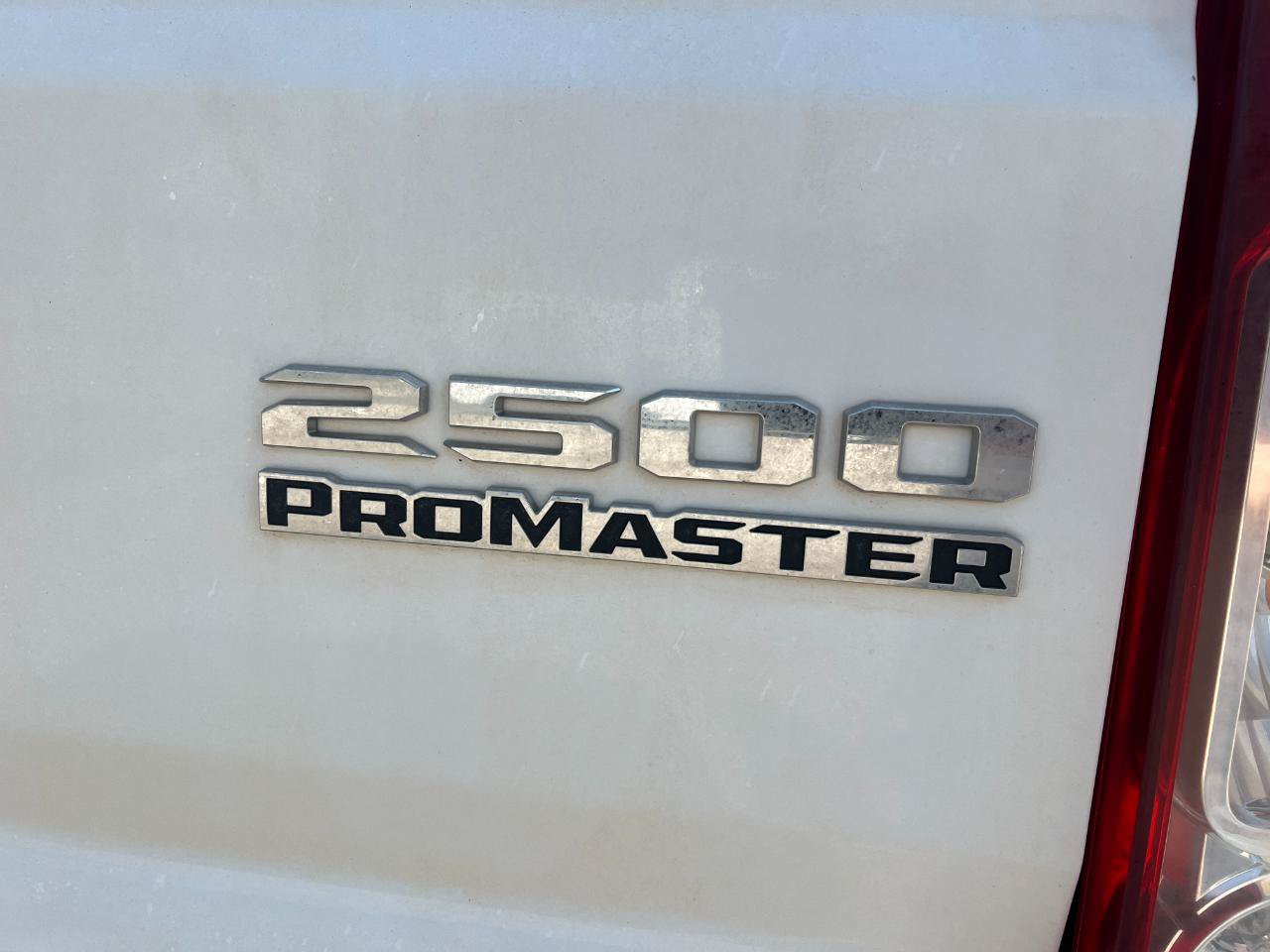 Used 2025 RAM ProMaster 2500 w/ Convenience Group FWD image 19