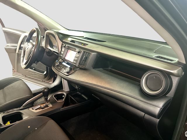 Used 2018 Toyota RAV4 XLE FWD image 29