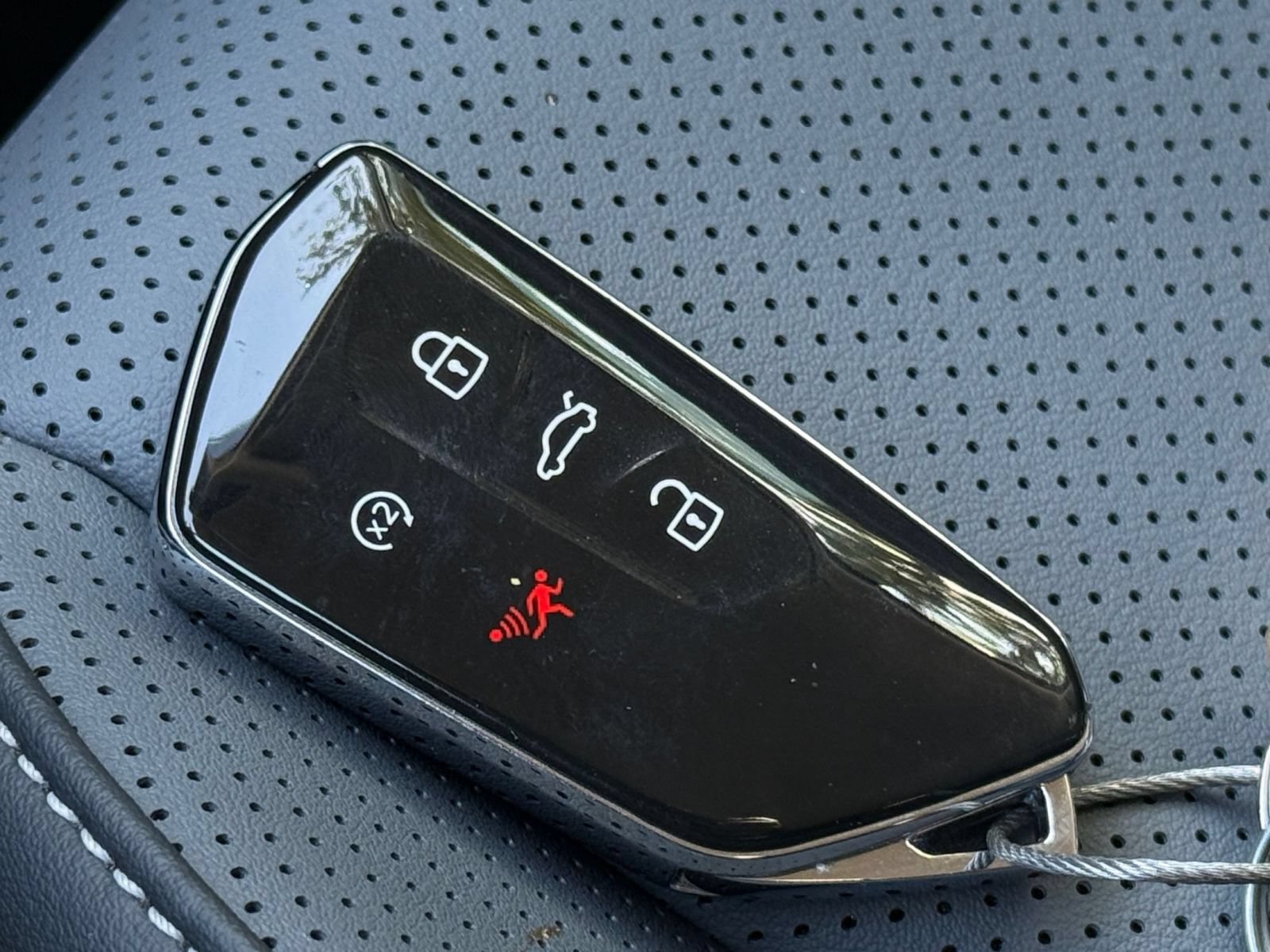 Used 2026 Volkswagen Tiguan SE AWD/4WD image 20