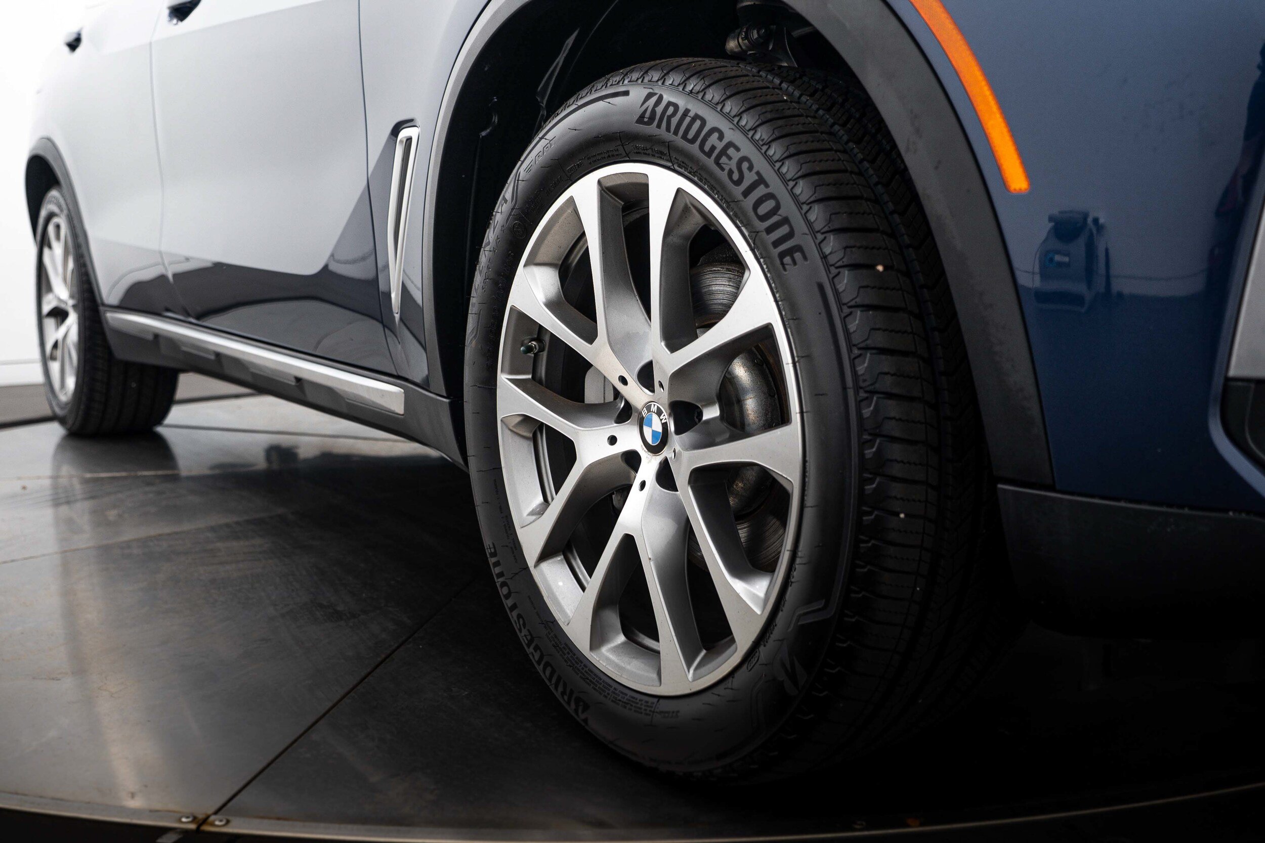 Used 2020 BMW X5 xDrive40i w/ Convenience Package AWD/4WD image 27