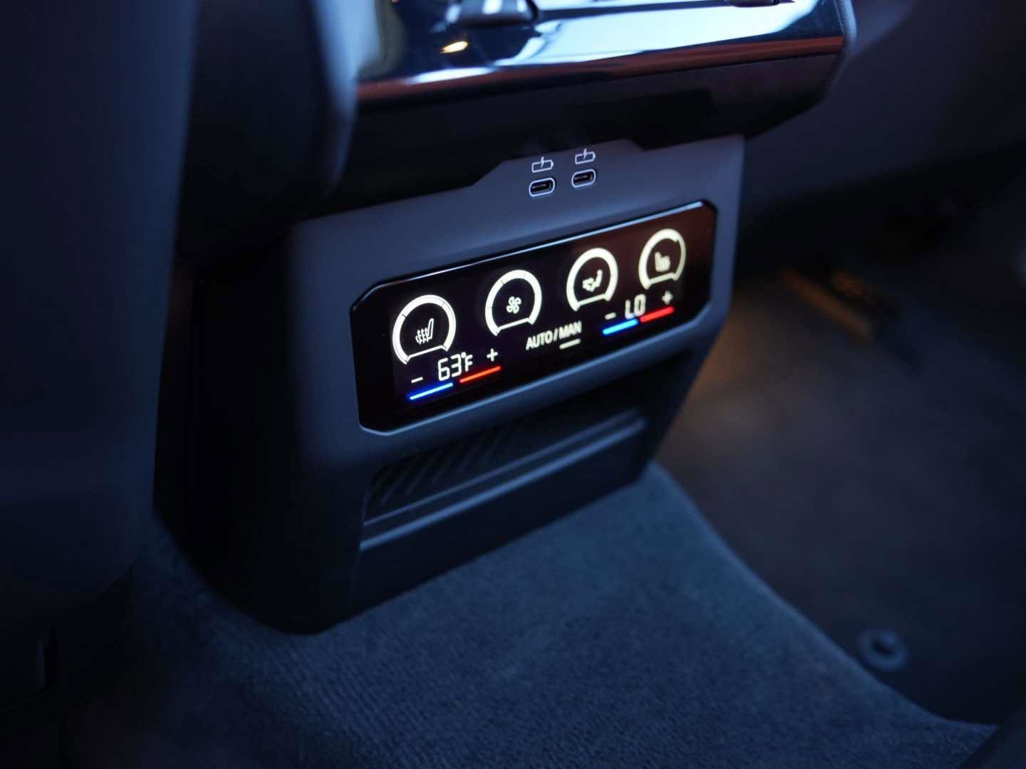 Used 2025 BMW M5 Touring image 30