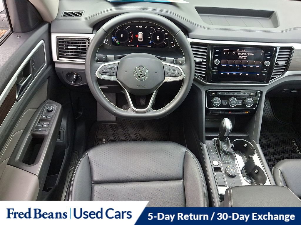 Certified 2023 Volkswagen Atlas SE w/ Panoramic Sunroof Package AWD/4WD image 12