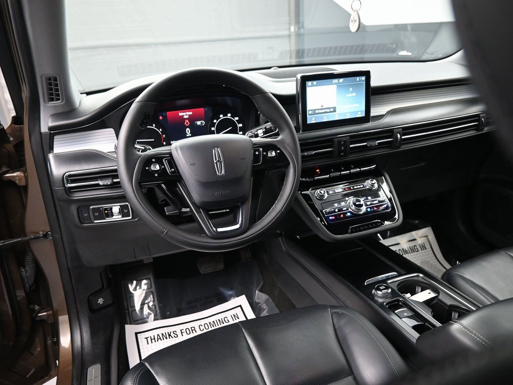 Used 2022 Lincoln Corsair AWD w/ Equipment Group 101A image 9