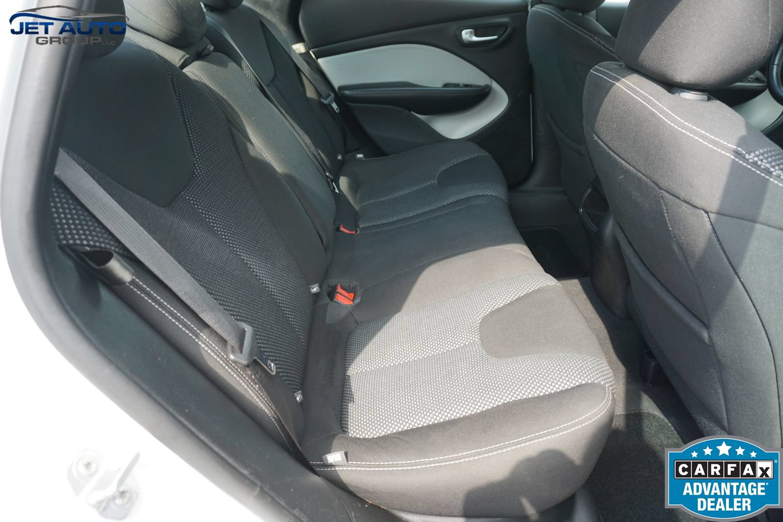 Used 2015 Dodge Dart SXT w/ Sun/Sound Group FWD image 21