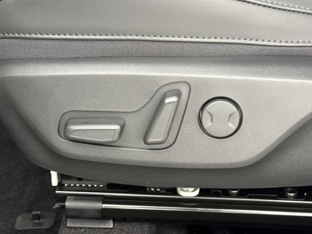 New 2026 Kia Niro EX w/ EX Premium Package FWD image 12