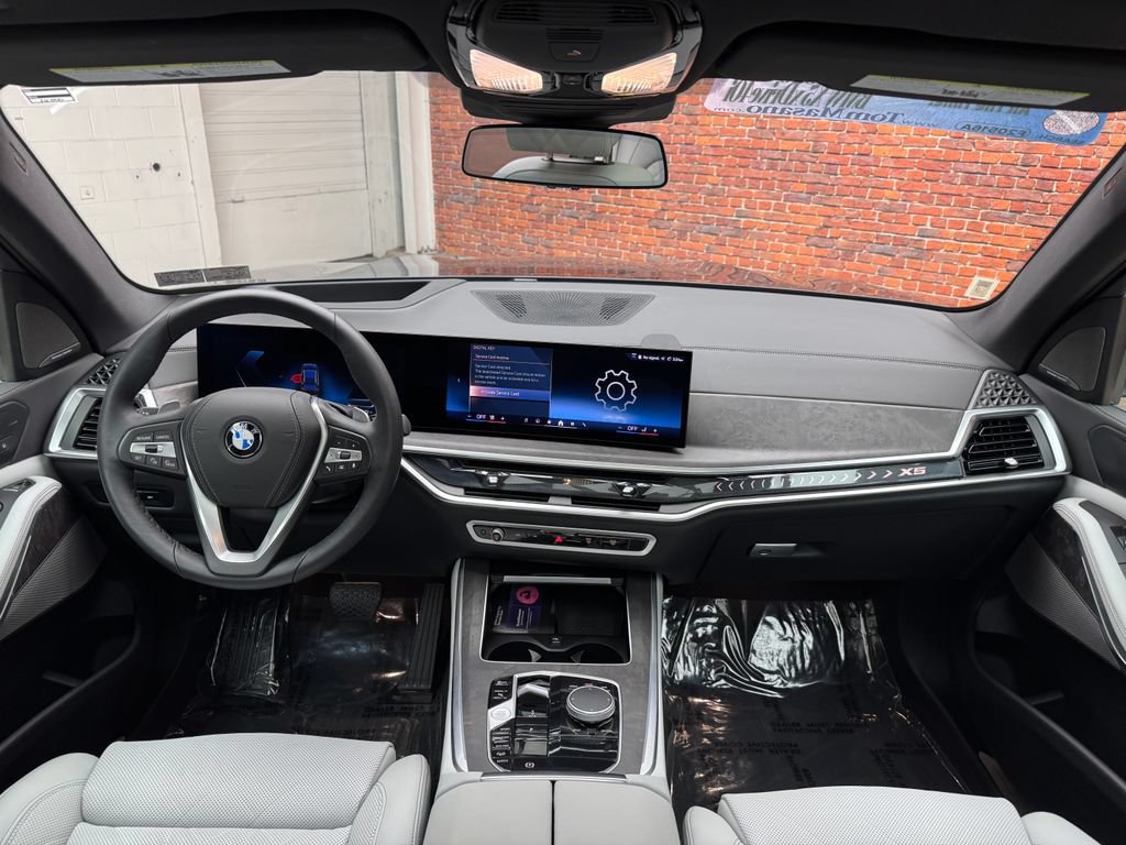 Certified 2026 BMW X5 xDrive40i w/ Climate Comfort Package AWD/4WD image 13