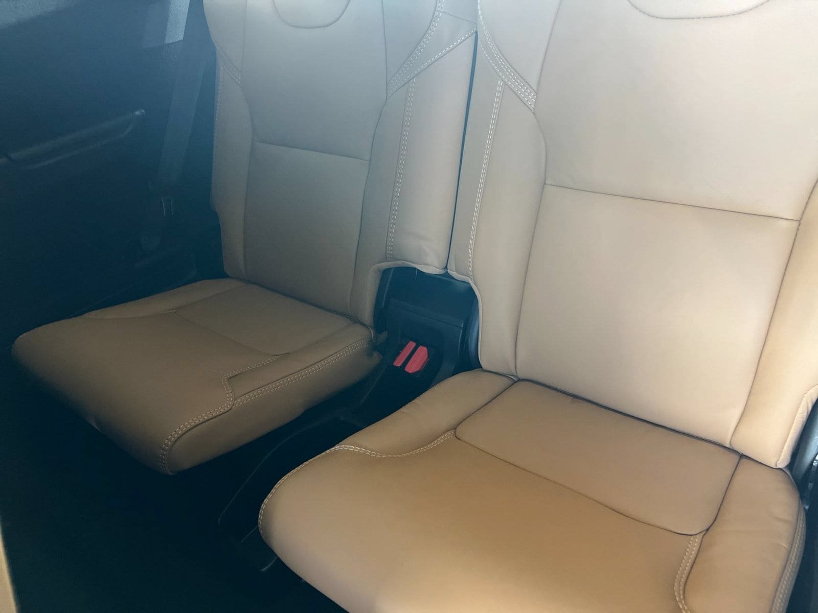 Certified 2025 Volvo XC90 T8 Ultra w/ Protection Package Premier AWD/4WD image 19