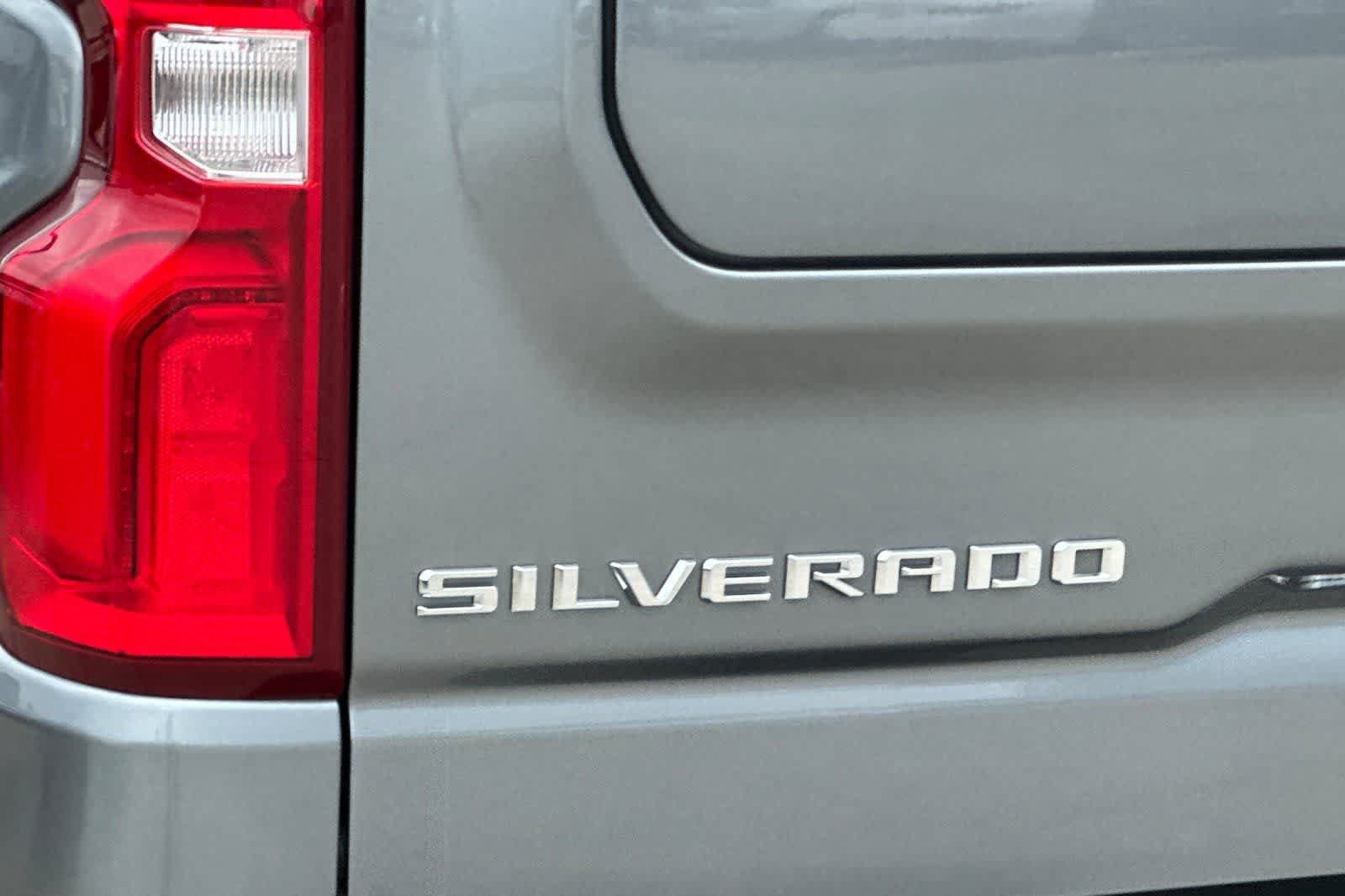 Used 2021 Chevrolet Silverado 1500 RST AWD/4WD image 35