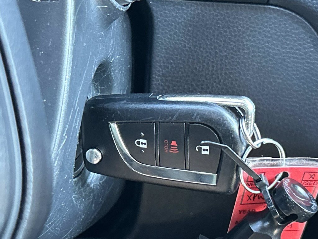 Used 2023 Toyota RAV4 LE FWD image 31