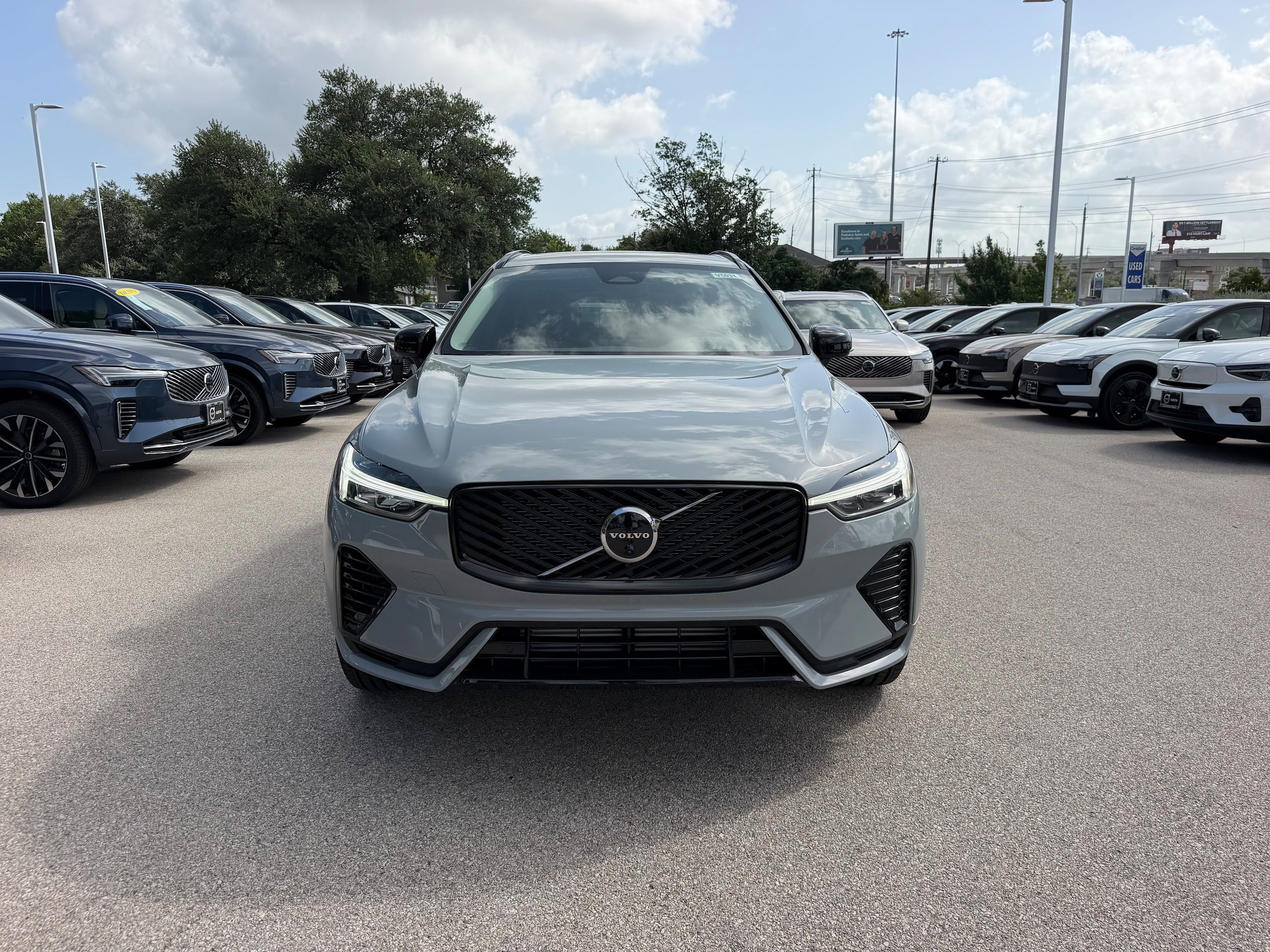 New 2026 Volvo XC60 T8 Plus AWD/4WD image 6