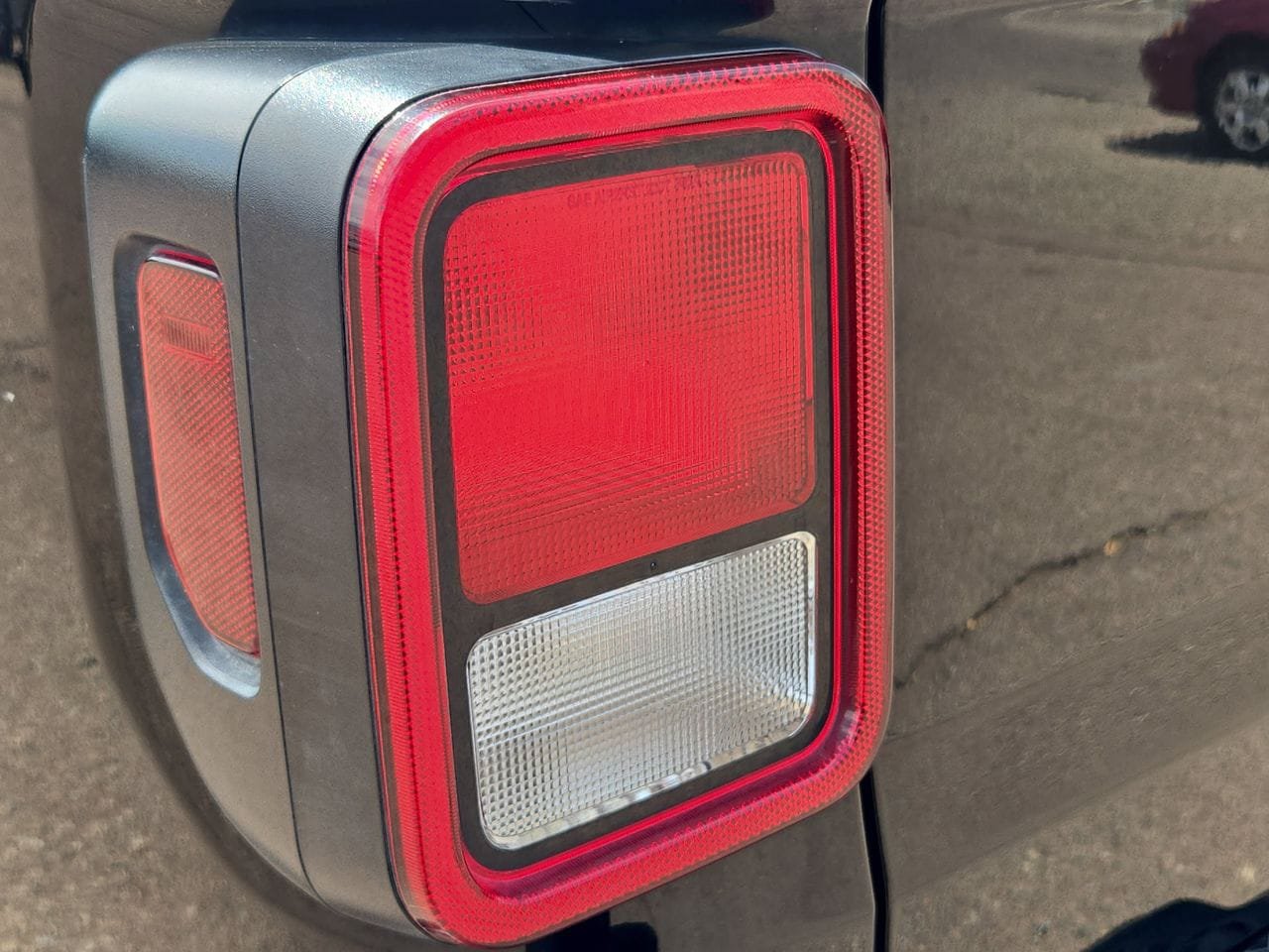Used 2021 Jeep Gladiator Overland AWD/4WD image 25