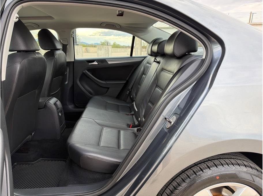 Used 2013 Volkswagen Jetta TDI image 11