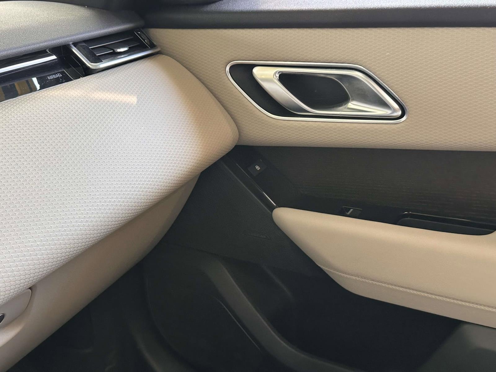 Used 2023 Land Rover Range Rover Velar S AWD/4WD image 23