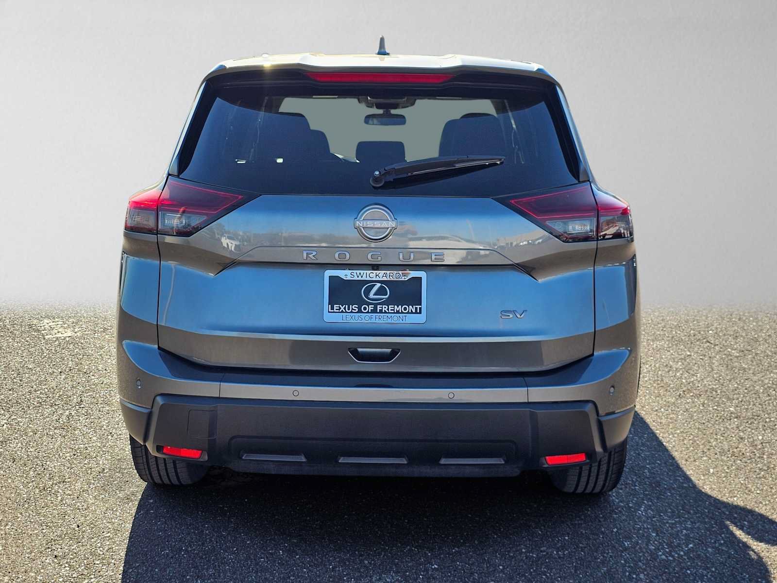 Used 2024 Nissan Rogue SV FWD image 4
