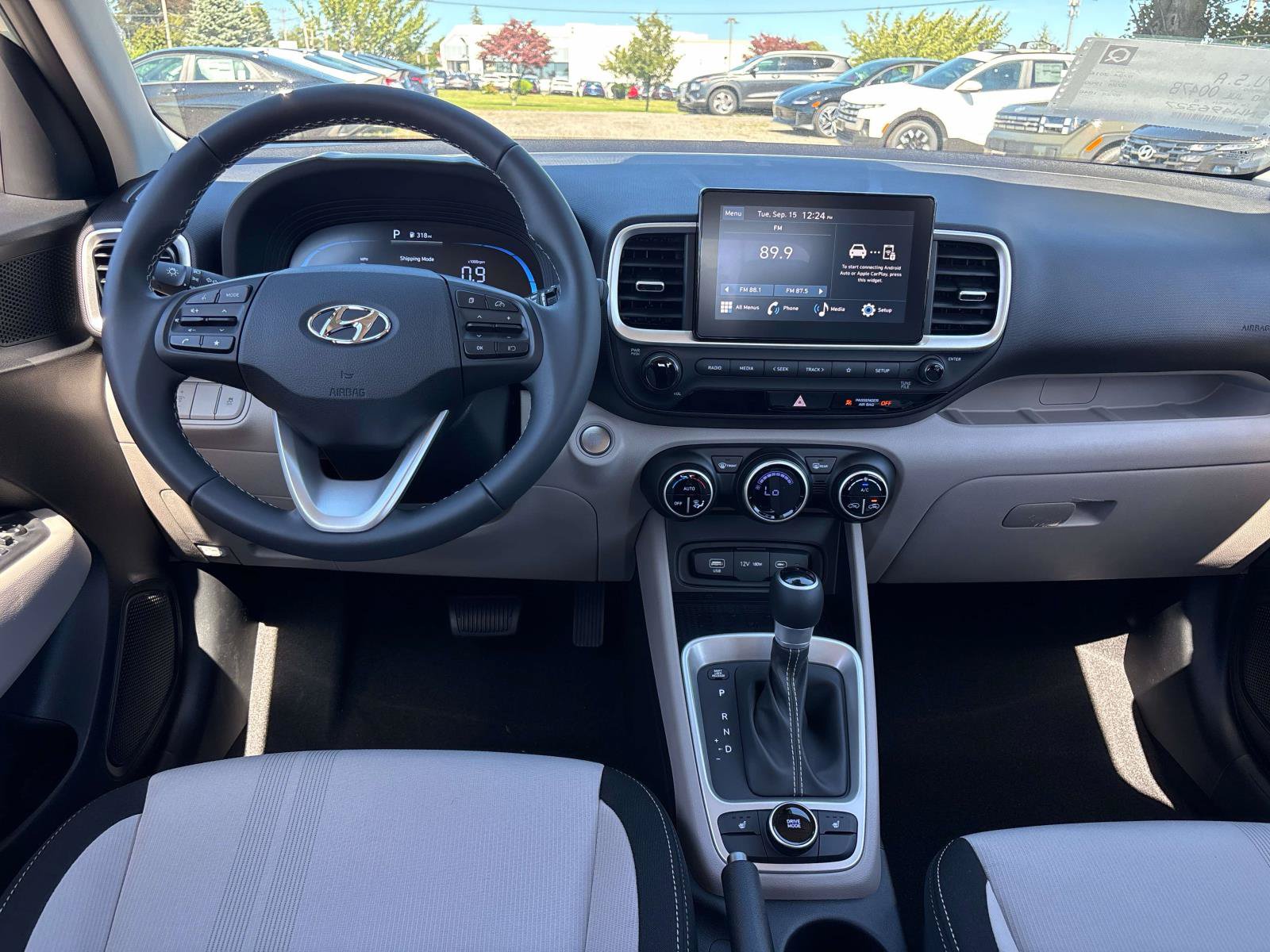 New 2026 Hyundai Venue SEL FWD image 7