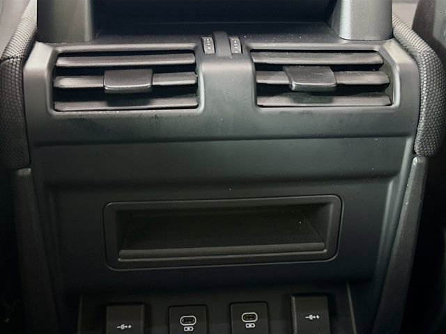 Certified 2022 Land Rover Defender 110 X-Dynamic SE AWD/4WD image 27