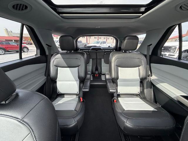 Certified 2022 Ford Explorer XLT w/ Equipment Group 202A image 25