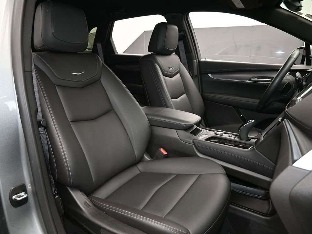 Used 2024 Cadillac XT5 Luxury image 44