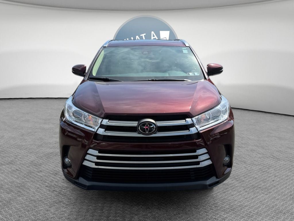 Certified 2019 Toyota Highlander XLE AWD/4WD image 9