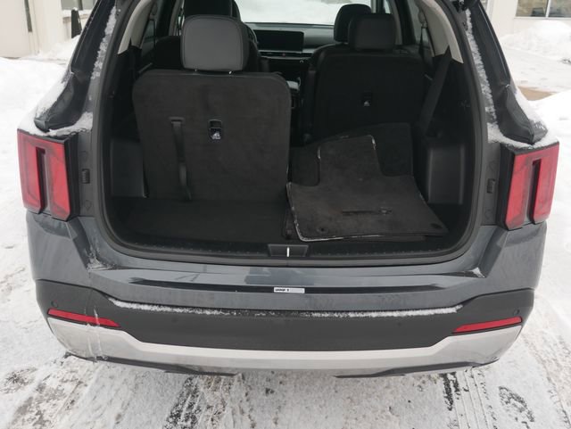 Used 2025 Kia Sorento SX FWD image 14