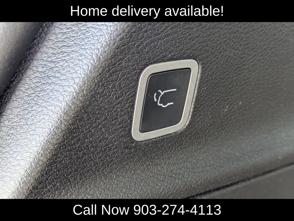 Used 2025 Chrysler Pacifica Select image 27