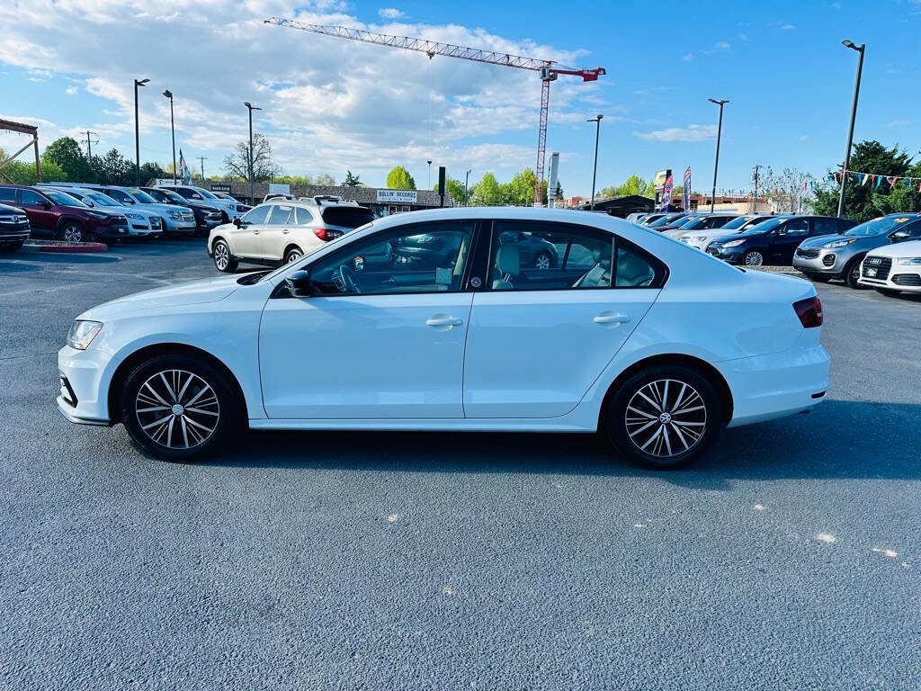 Used 2018 Volkswagen Jetta Wolfsburg Edition FWD image 4