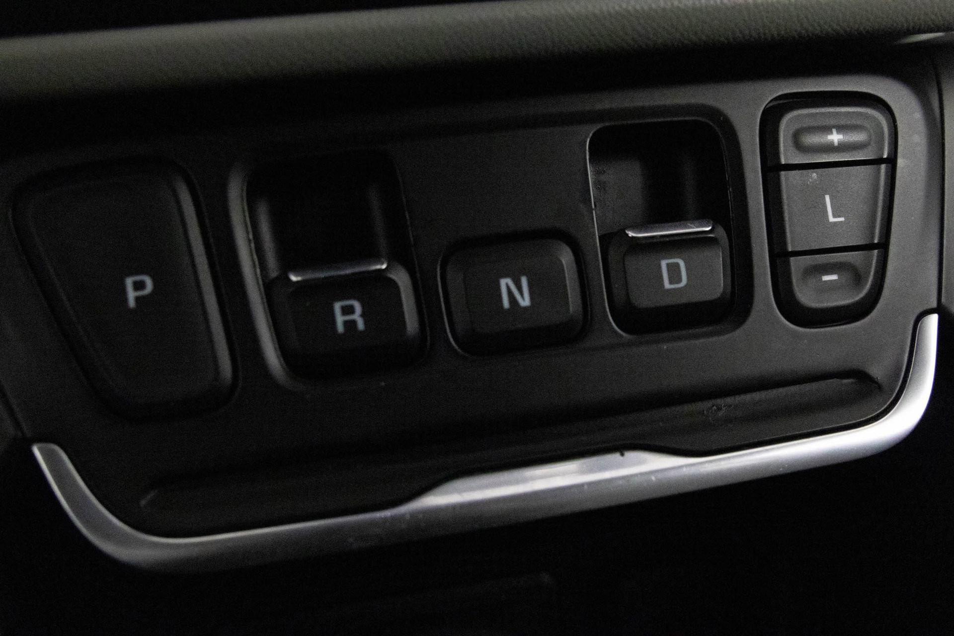 Used 2020 GMC Terrain SLT image 26