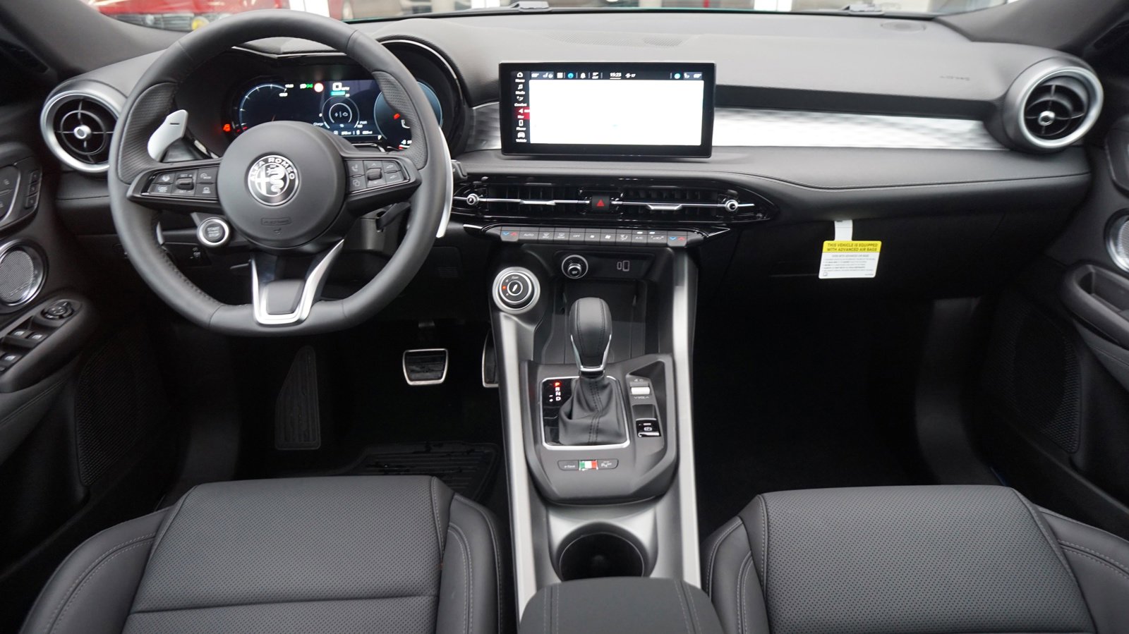 New 2024 Alfa Romeo Tonale Veloce image 2