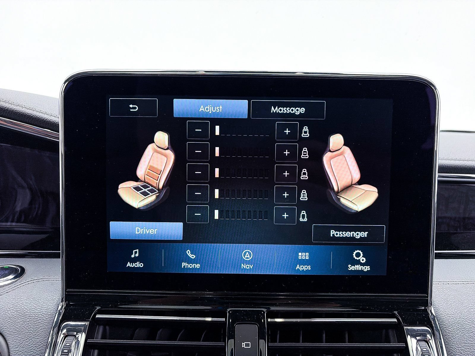 Used 2021 Lincoln Navigator Reserve w/ Luxury Package AWD/4WD image 27