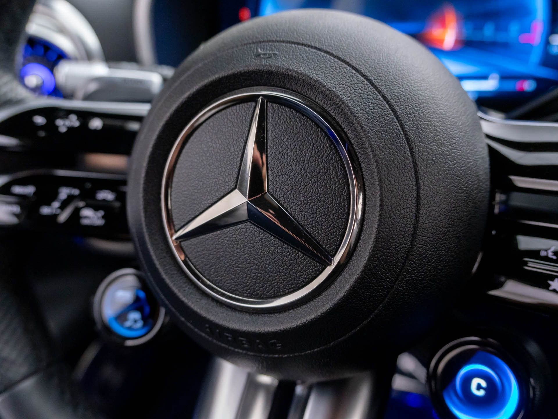 Used 2022 Mercedes-Benz SL 55 AMG 4MATIC image 30