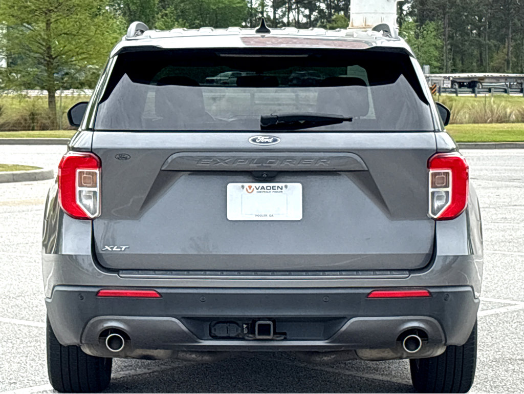 Used 2021 Ford Explorer XLT w/ Equipment Group 202A image 14