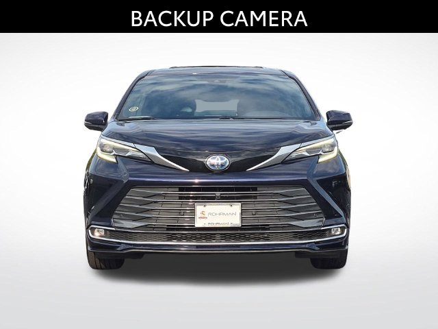 Certified 2025 Toyota Sienna Platinum AWD/4WD image 2